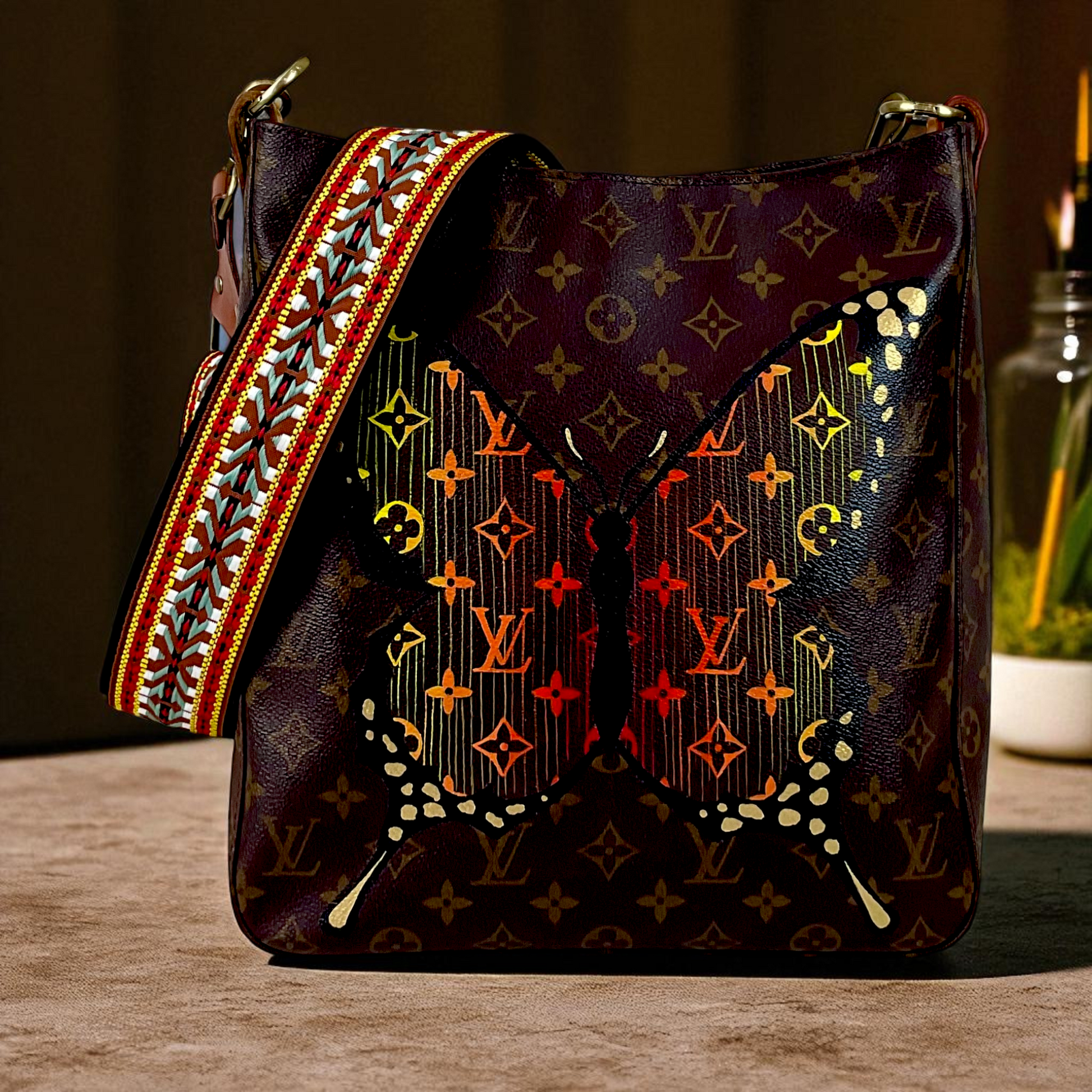 Louis Vuitton Hand-Painted - Monogram Monarch – New Vintage Handbags Louis Vuitton Hand-Painted - Monogram Monarch – New Vintage Handbags